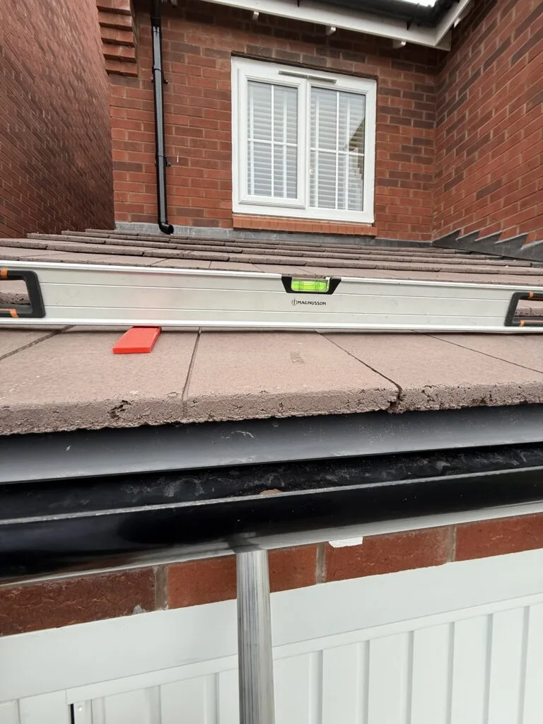 Loew level roof out of tlerances